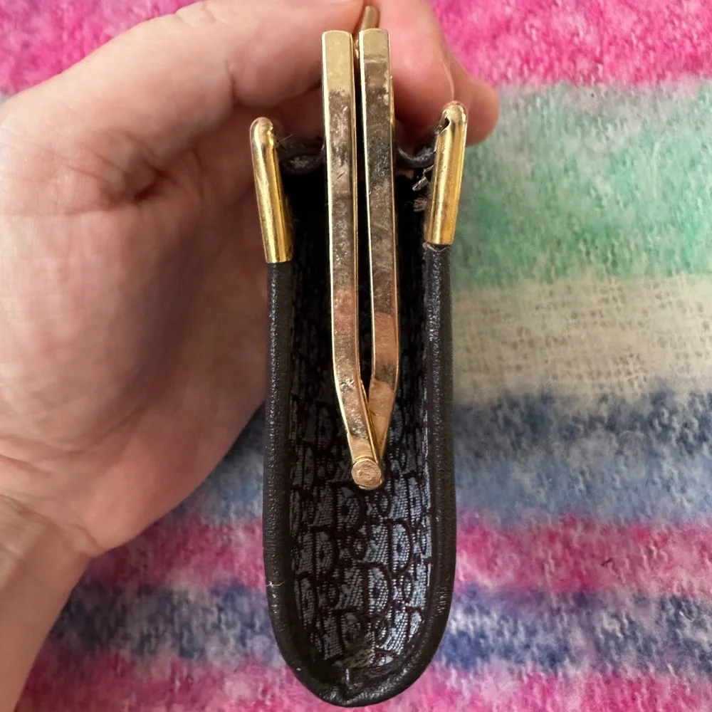 Dior vintage kiss lock wallet